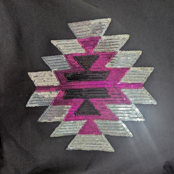 NWT Stwrling Kreek Black Graphic Tee with Pink and Silver Sequins Size Small - Picture 4 of 7